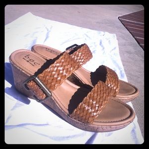 Beautiful BOC sandal wedges size 9 m